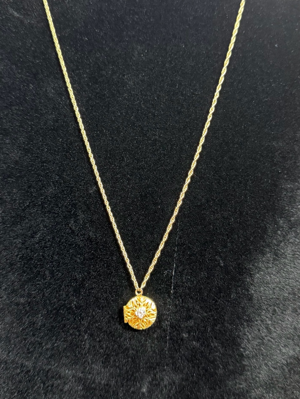 1928 Gold Tone Sunburst Pendant Necklace